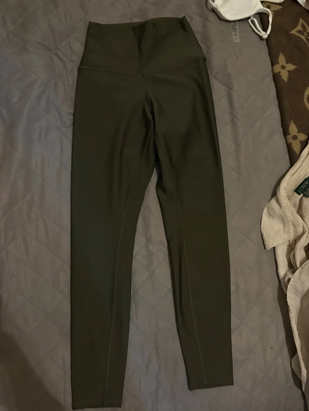 ALO Yoga Women’s High-Waist Leggings in Olive